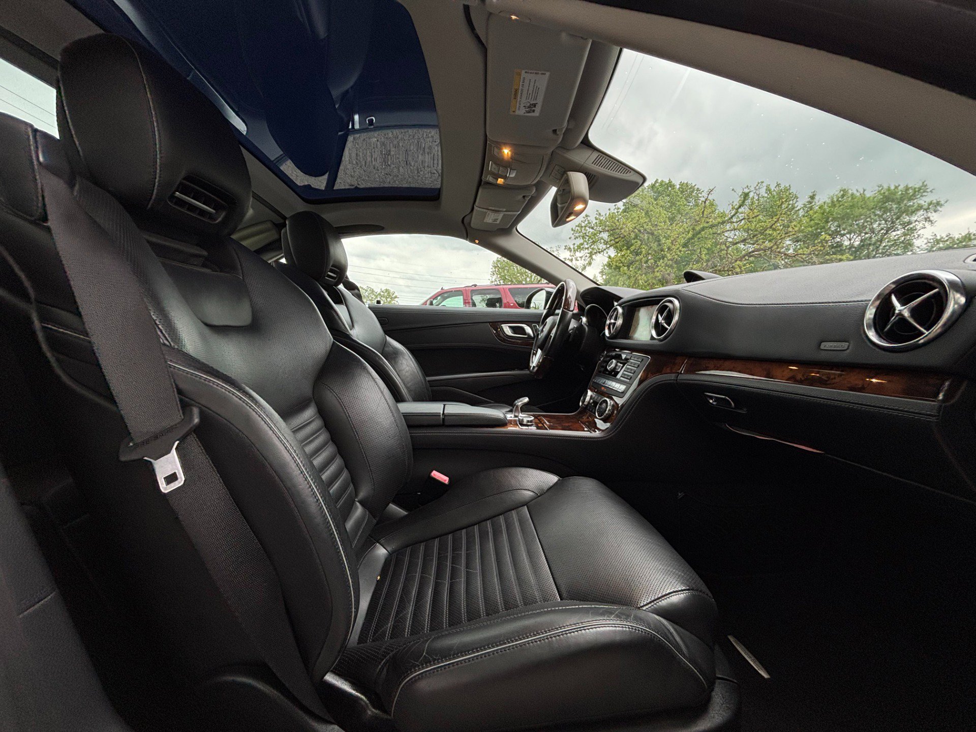 Used 2014 Mercedes-Benz SL 550 image 23