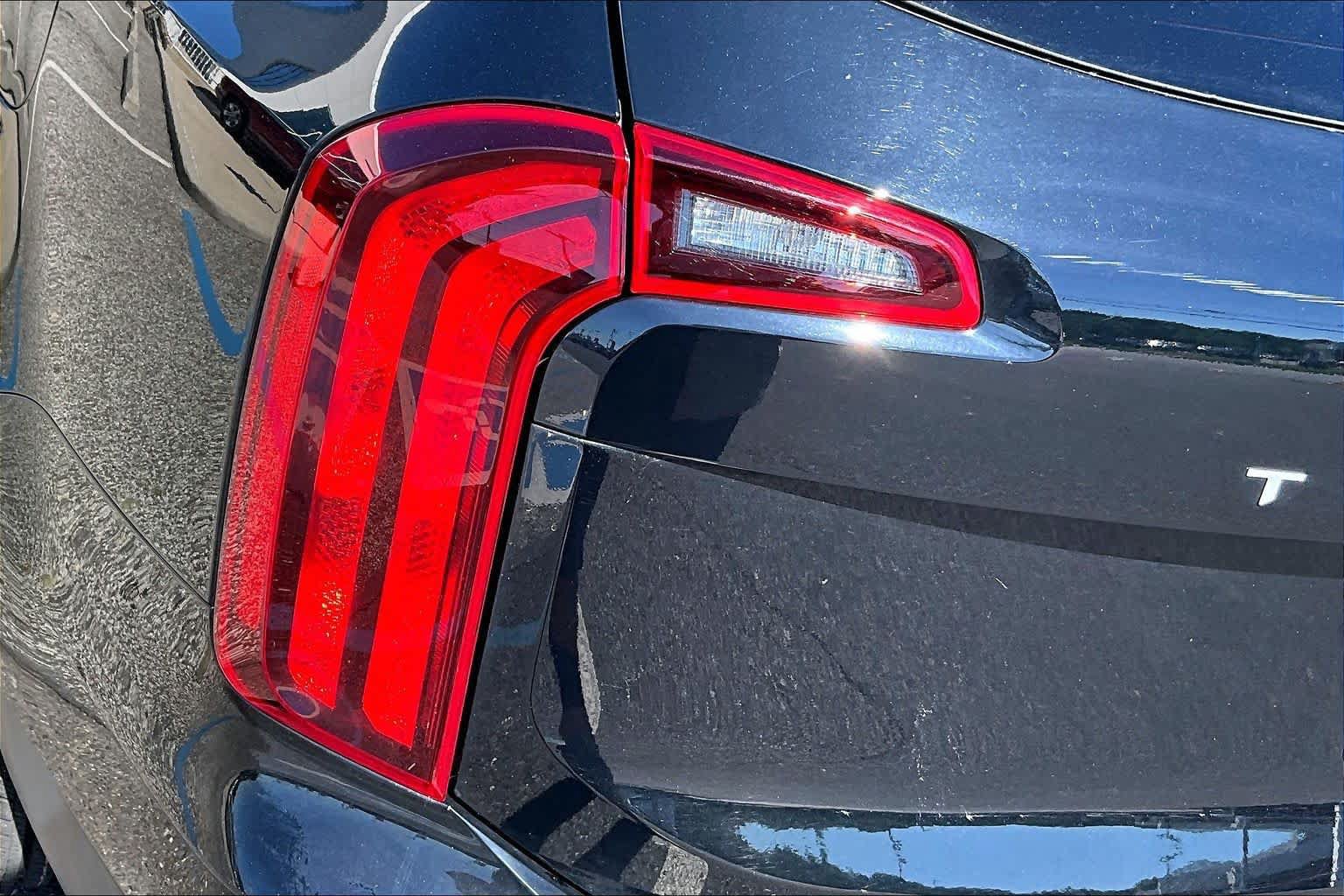 Used 2024 Kia Telluride S AWD/4WD image 27