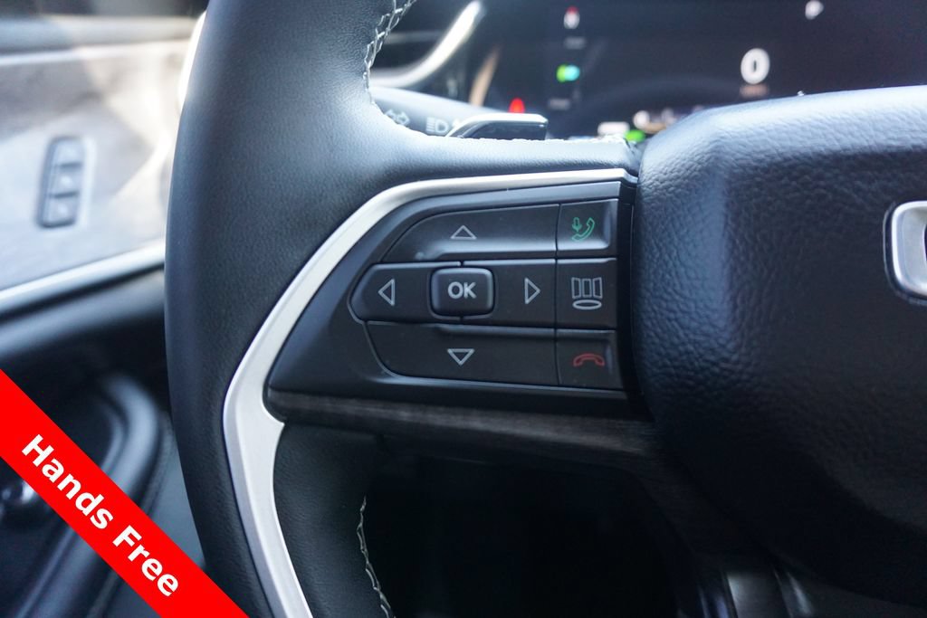 Used 2023 Jeep Grand Cherokee 4WD 4xe w/ Luxury Tech Group II image 4