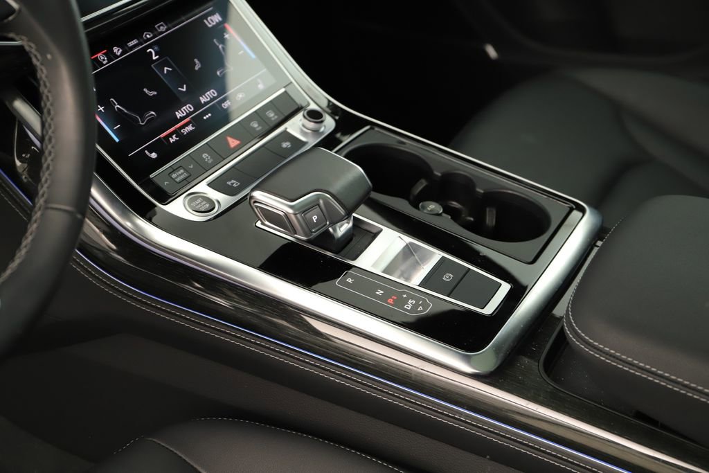 Certified 2025 Audi Q7 2.0T Premium Plus w/ Premium Plus Package AWD/4WD image 17