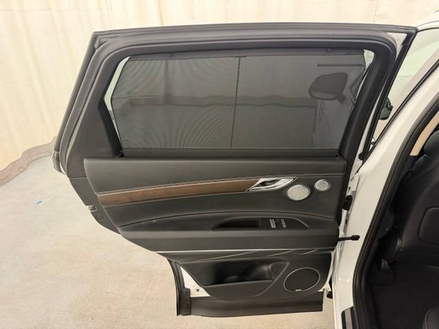 Used 2023 Genesis GV80 3.5T w/ Prestige Package AWD/4WD image 28