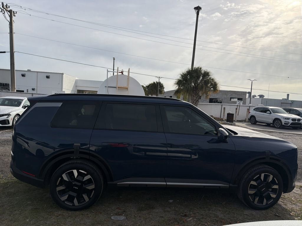 Used 2027 Kia Telluride S FWD image 12
