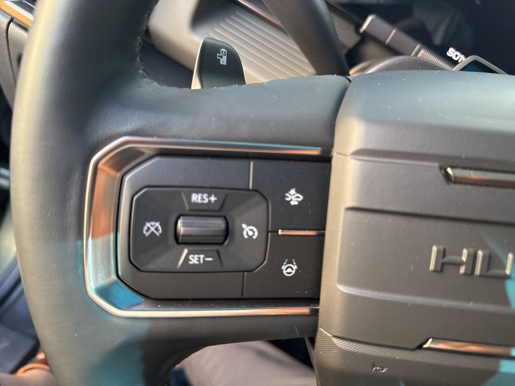 Used 2024 GMC Hummer EV 3X image 46