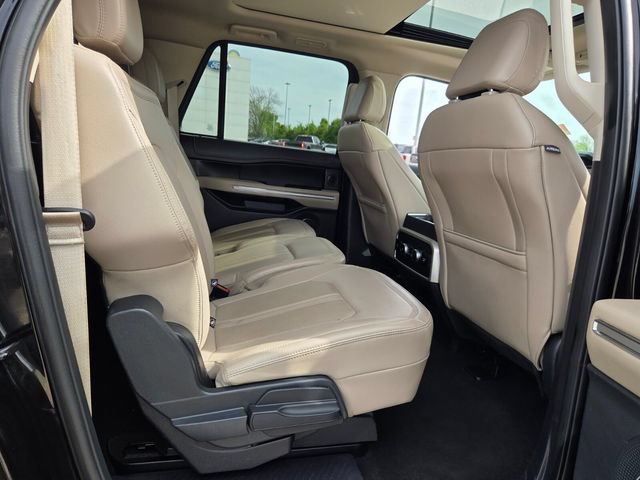 Used 2024 Ford Expedition Max Limited RWD image 16
