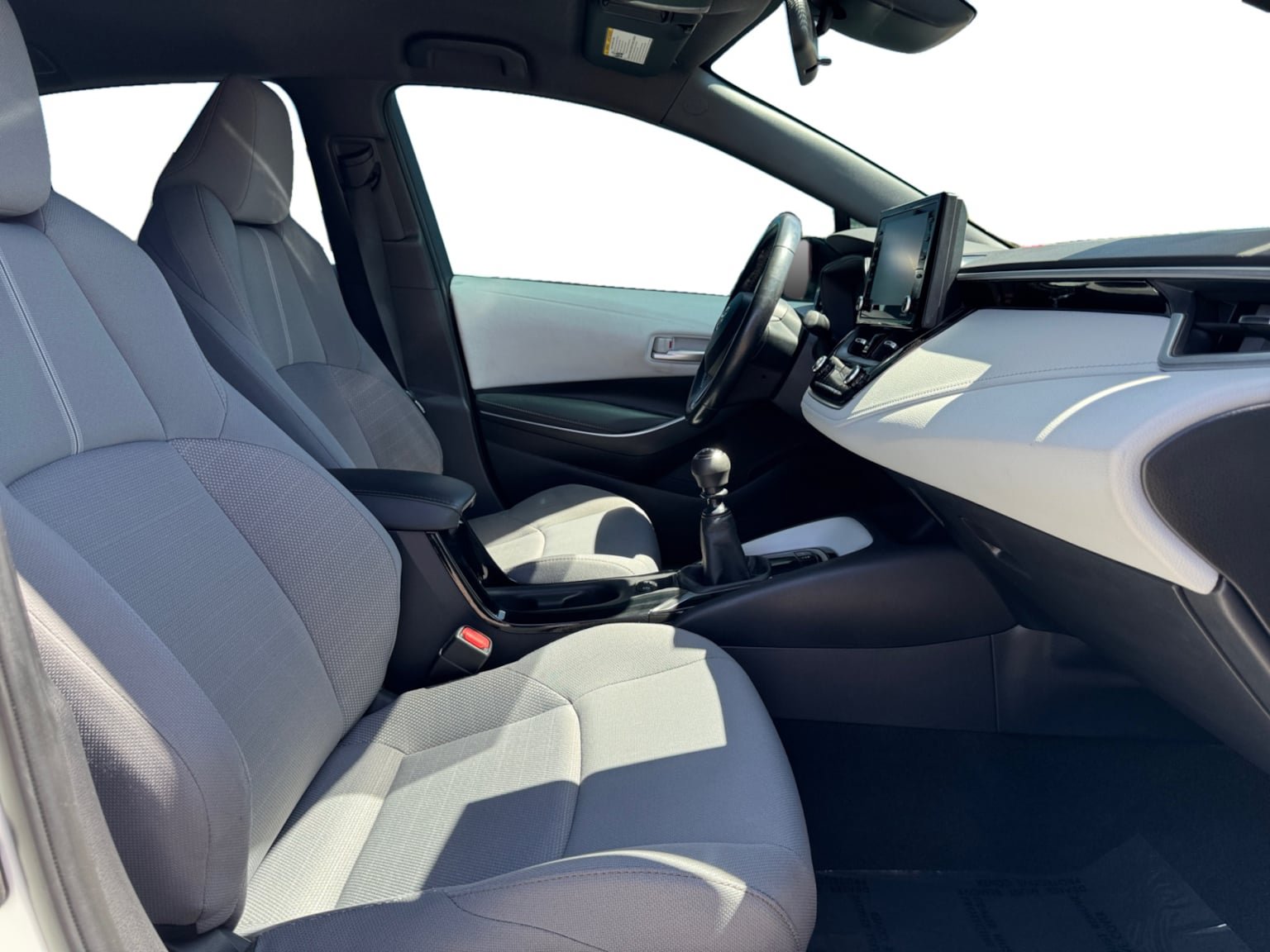 Used 2022 Toyota Corolla SE FWD image 17