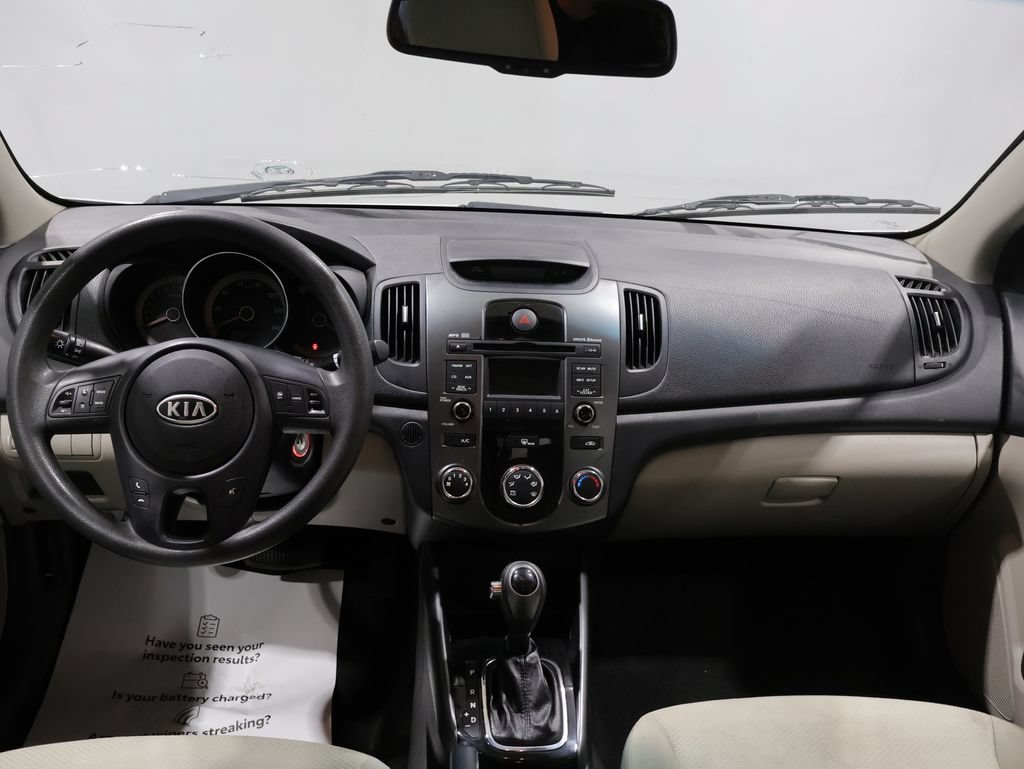 Used 2013 Kia Forte EX w/ Premium Pkg FWD image 16