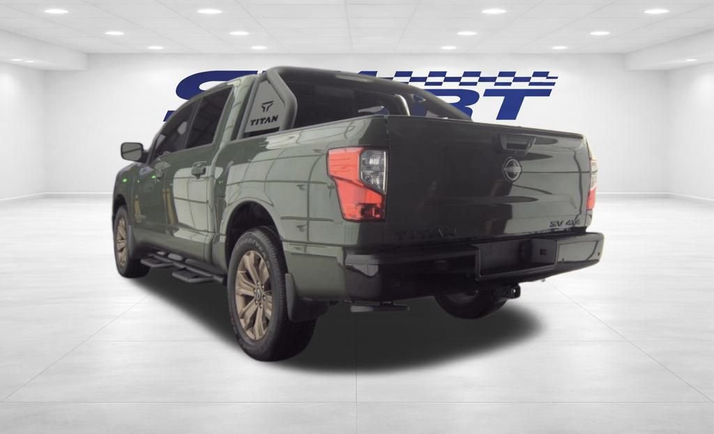 Used 2024 Nissan Titan SV w/ SV Bronze Edition Package image 7
