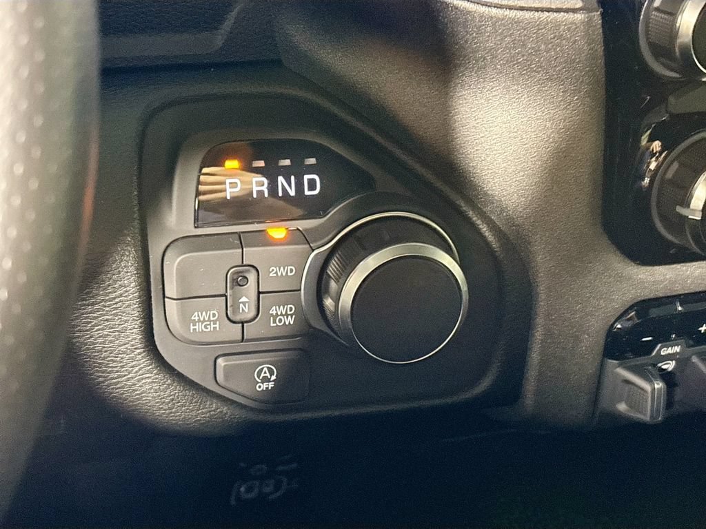 New 2026 RAM 1500 Express AWD/4WD image 17