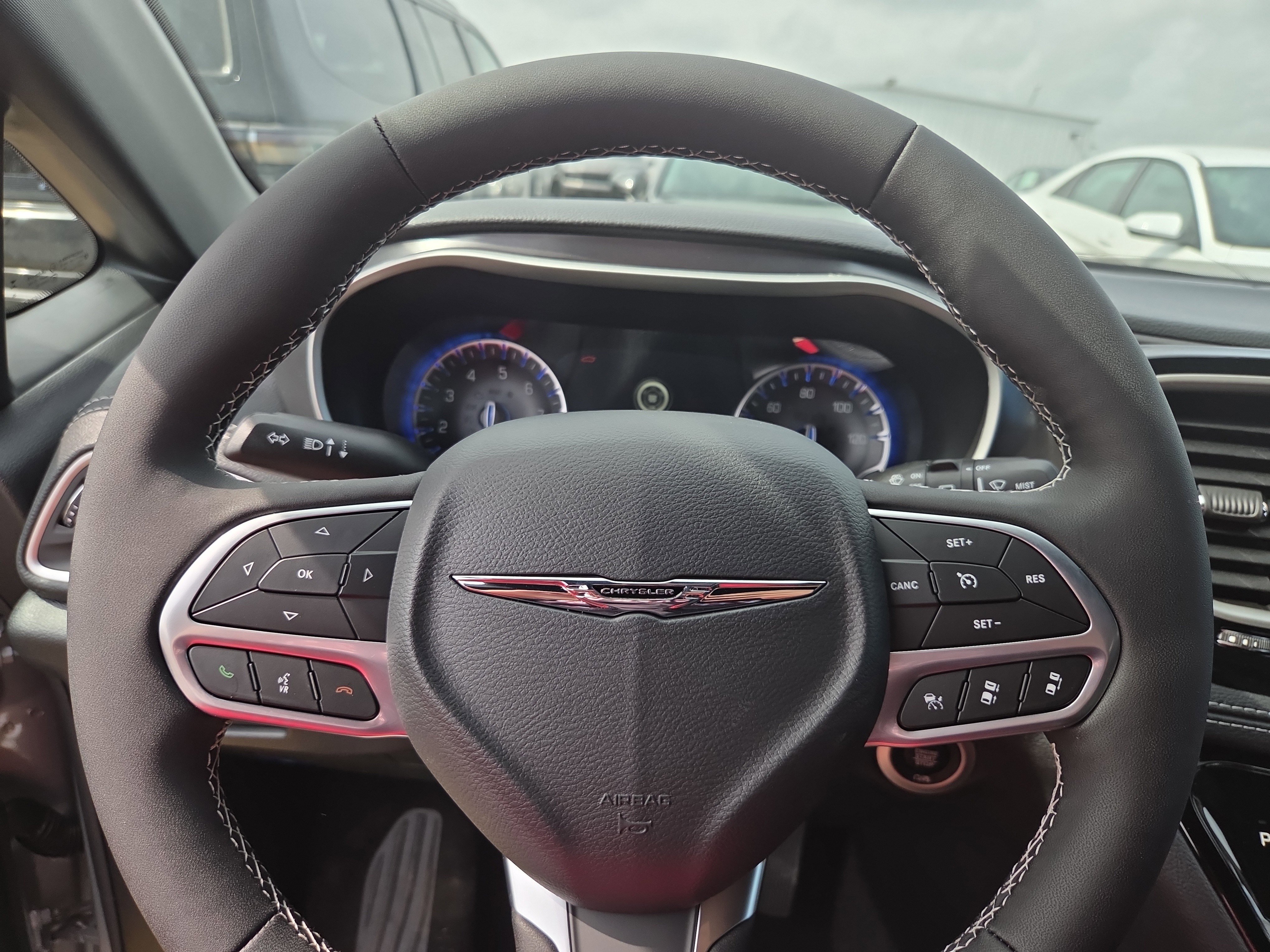 New 2026 Chrysler Pacifica Select FWD image 10