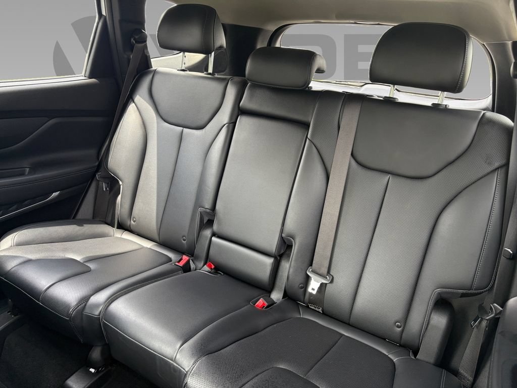 Used 2023 Hyundai Santa Fe SEL w/ Premium Package FWD image 4