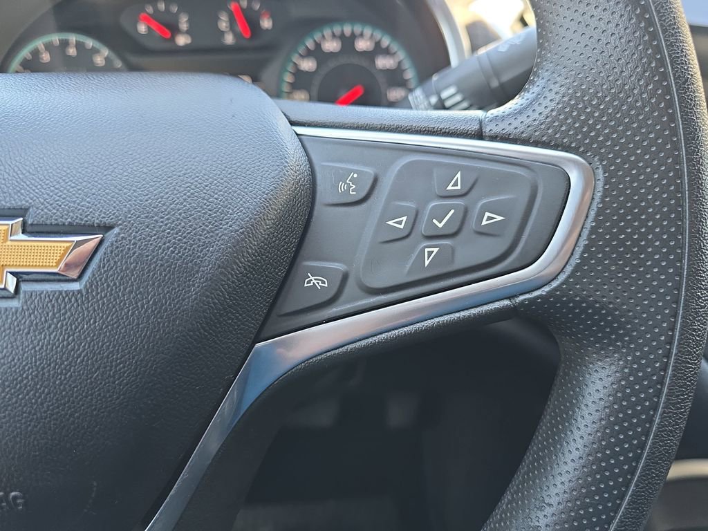 Used 2020 Chevrolet Malibu LT image 17