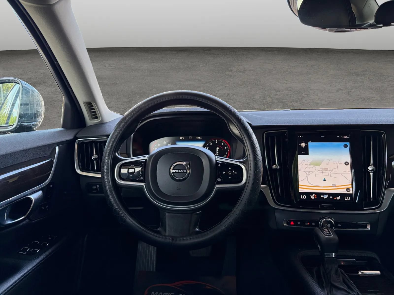 Used 2018 Volvo S90 T5 Momentum w/ Convenience Package FWD image 27