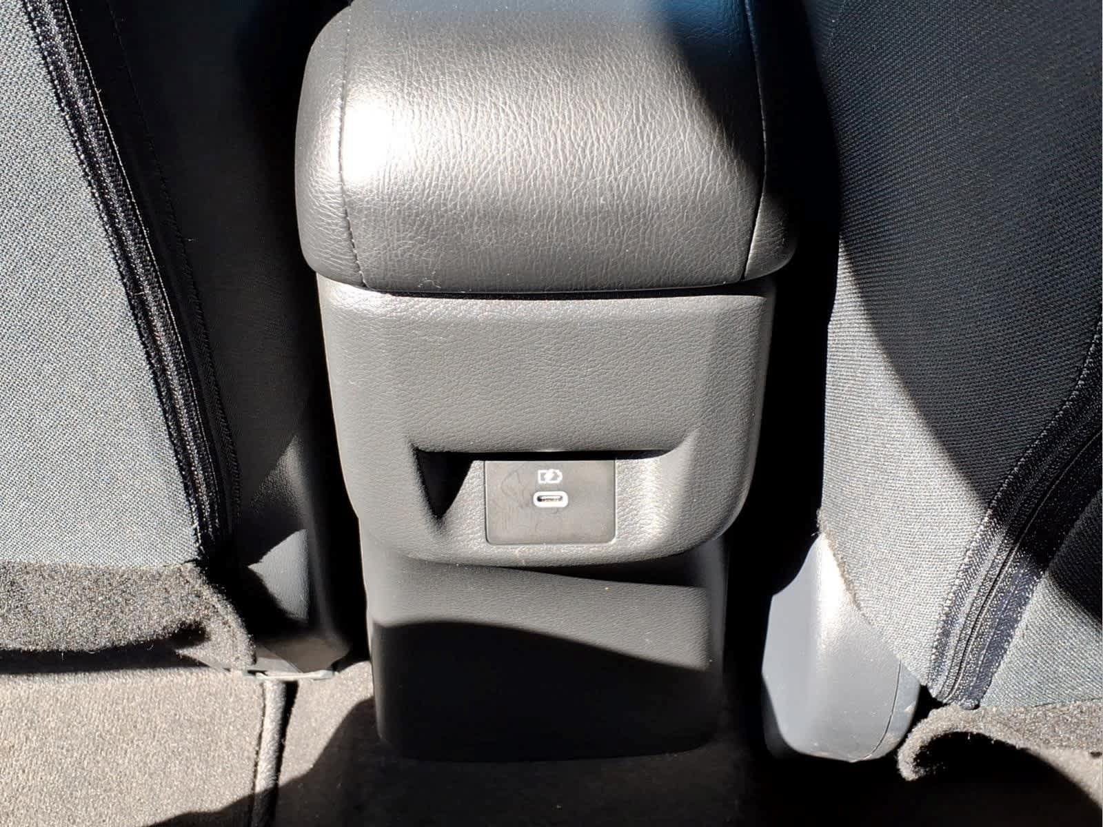 Used 2024 Nissan Versa SV FWD image 30