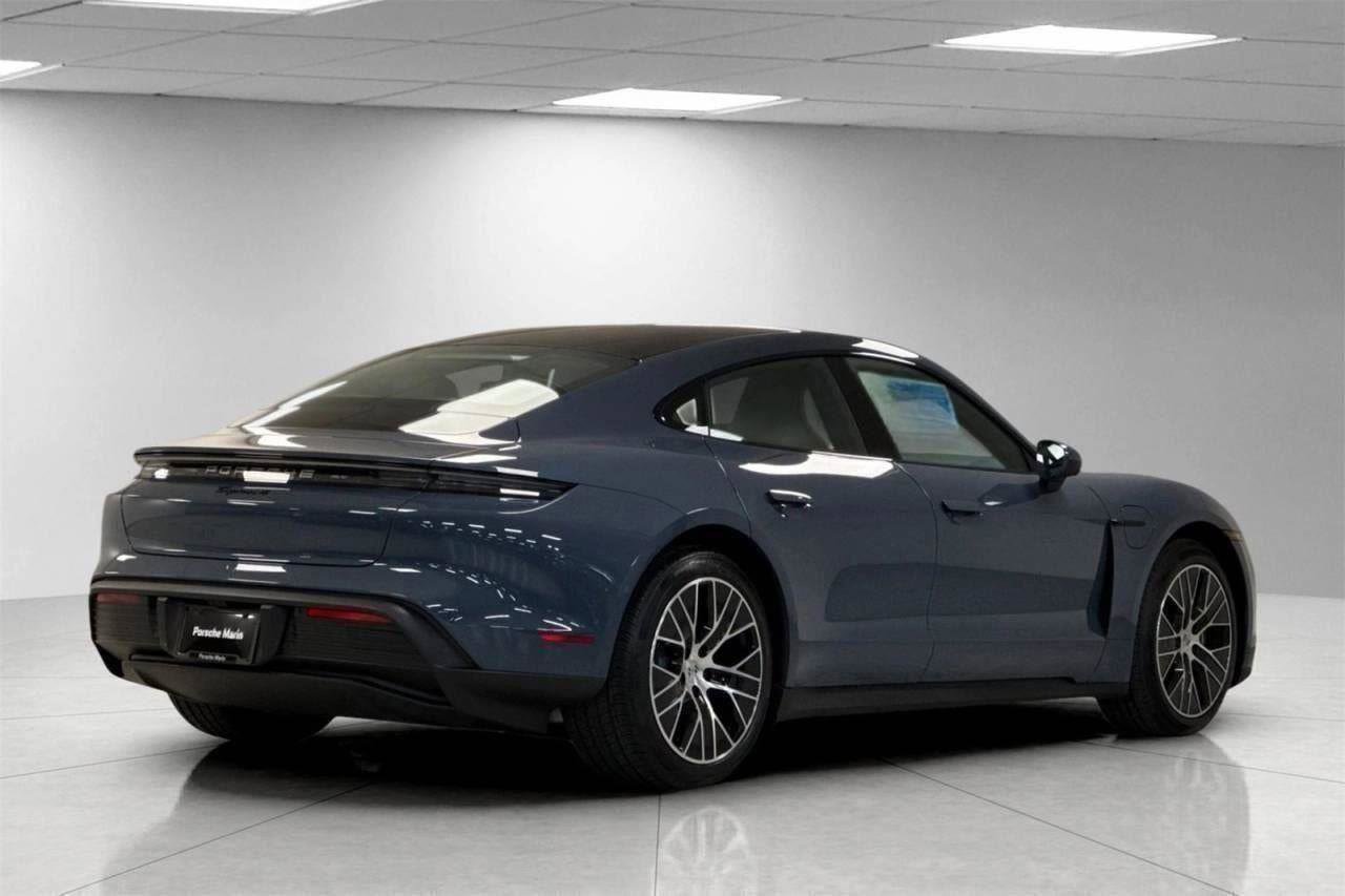 New 2025 Porsche Taycan image 32