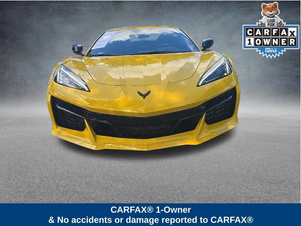 Used 2025 Chevrolet Corvette Z06 RWD image 2
