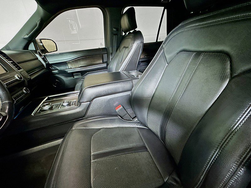 Used 2020 Ford Expedition Limited w/ Equipment Group 302A image 11