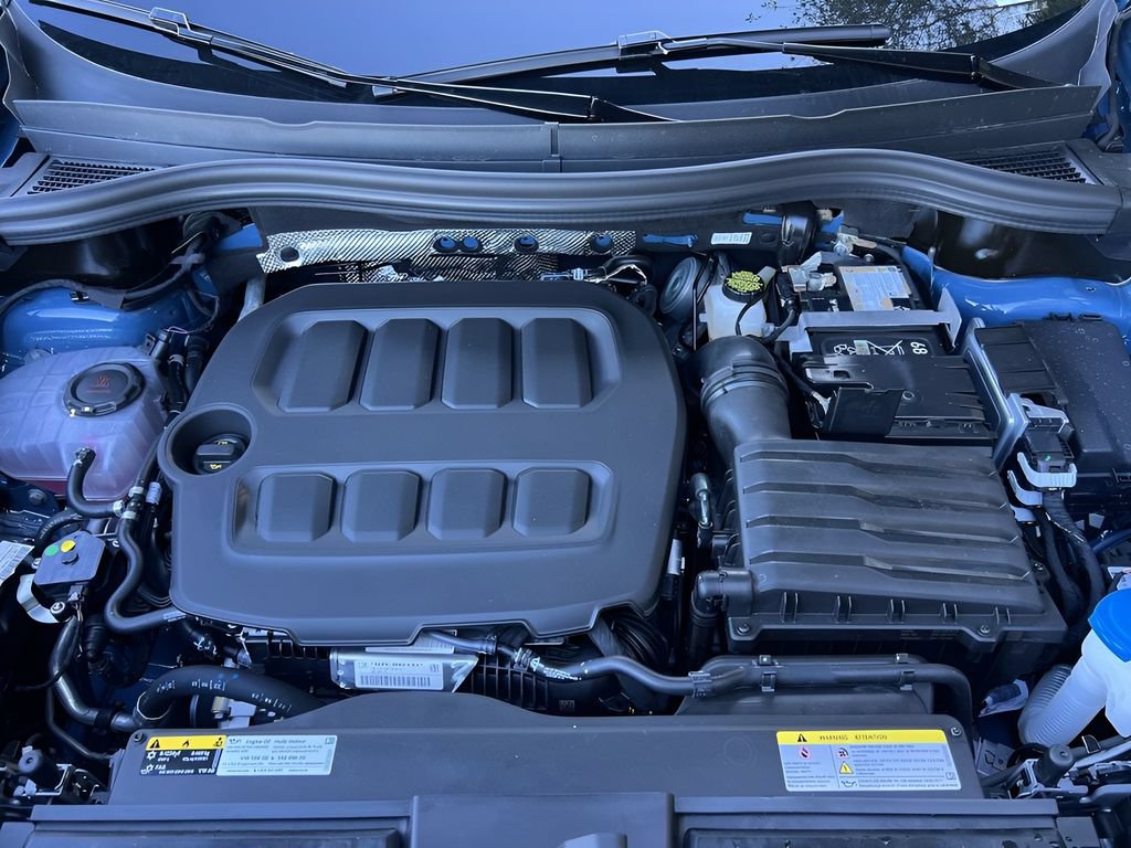 New 2026 Volkswagen Tiguan SE R-Line FWD image 26