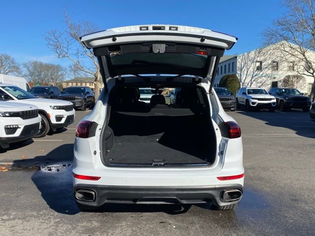 Used 2017 Porsche Cayenne image 11