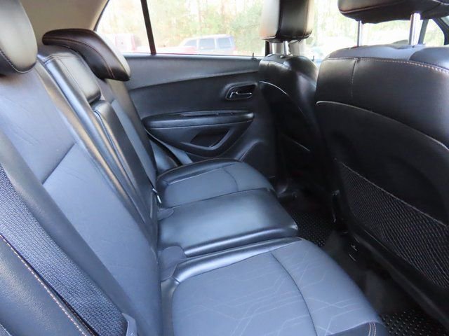Used 2019 Chevrolet Trax LT w/ Driver Confidence Package FWD image 36