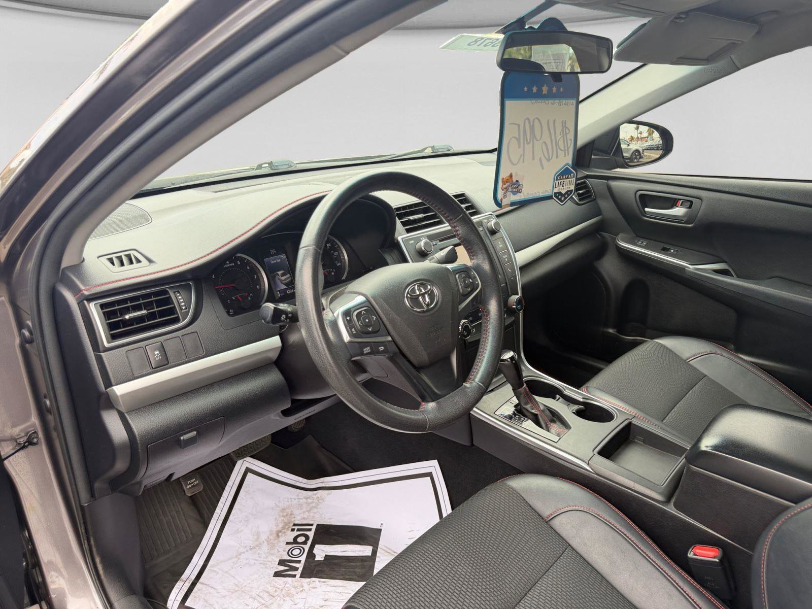 Used 2016 Toyota Camry SE FWD image 14
