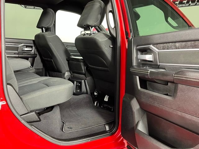 Used 2024 RAM 2500 Big Horn w/ Sport Appearance Package image 28