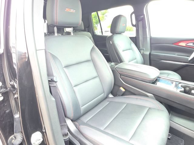 Used 2025 Chevrolet Traverse Z71 AWD/4WD image 40