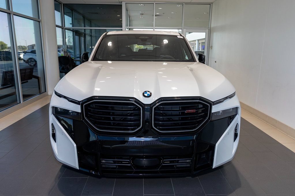 Used 2026 BMW XM Label Red AWD/4WD image 2