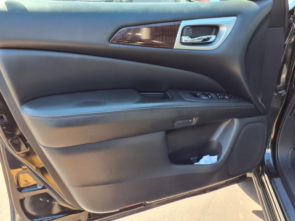 Used 2016 Nissan Pathfinder 4WD image 14
