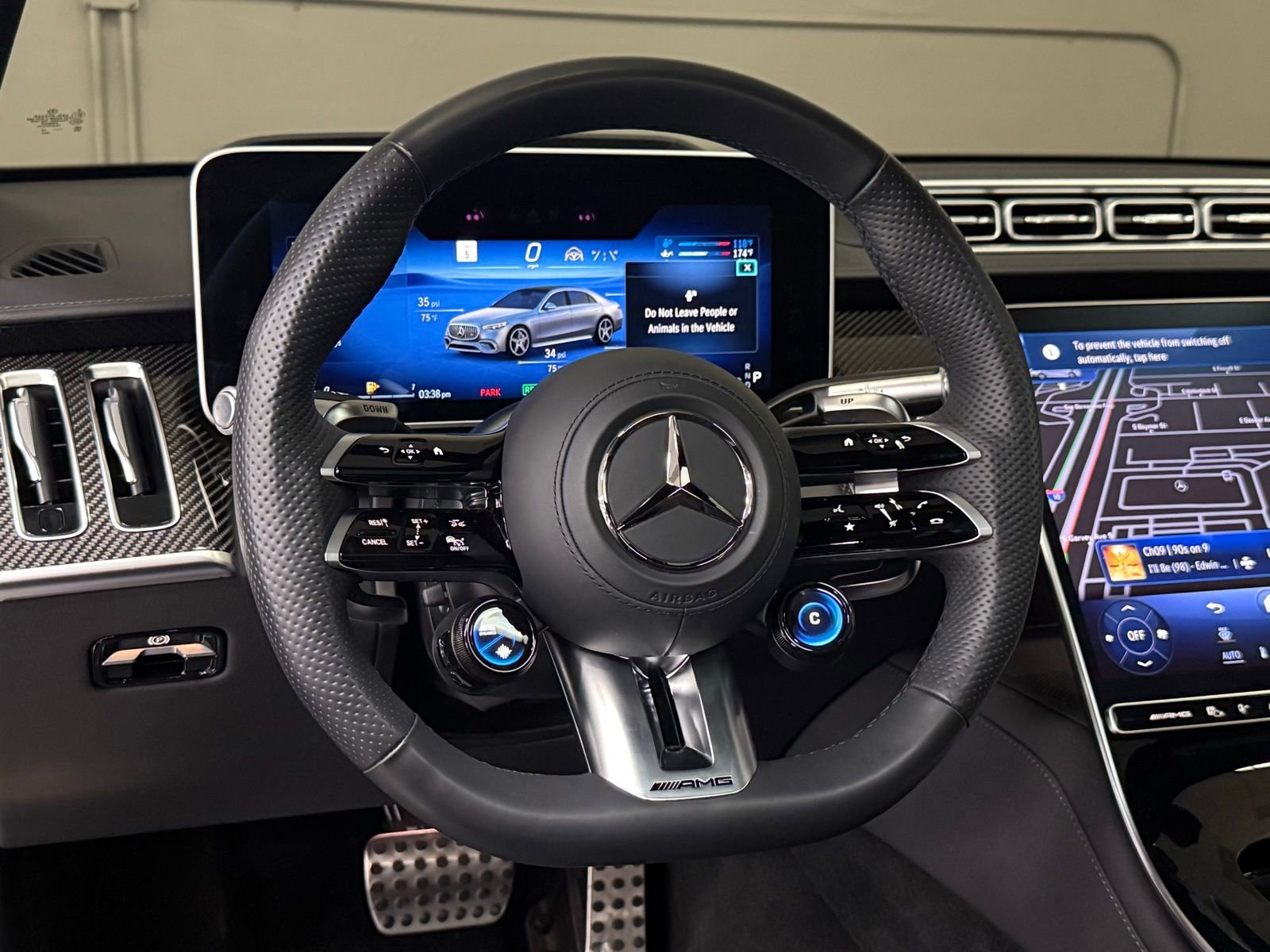 Used 2025 Mercedes-Benz S 63 AMG S image 37