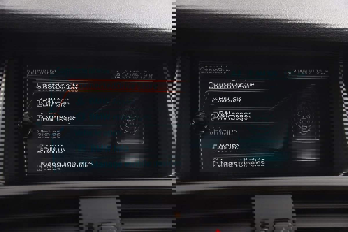 Used 2018 BMW X4 M40i image 34