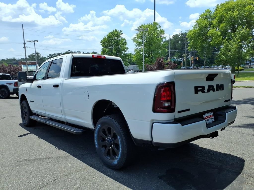 New 2026 RAM 3500 Big Horn AWD/4WD image 4