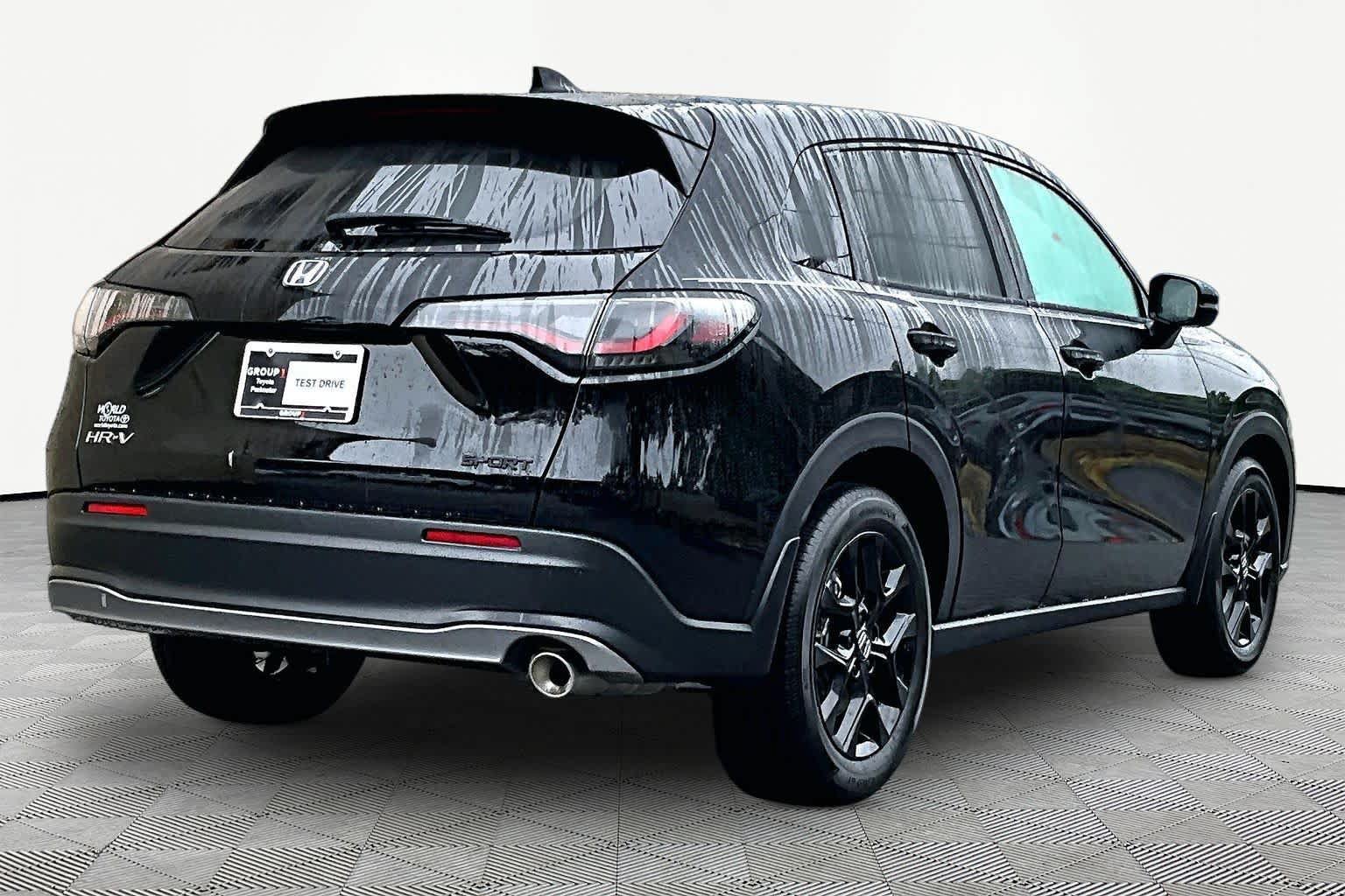 Used 2025 Honda HR-V Sport image 13