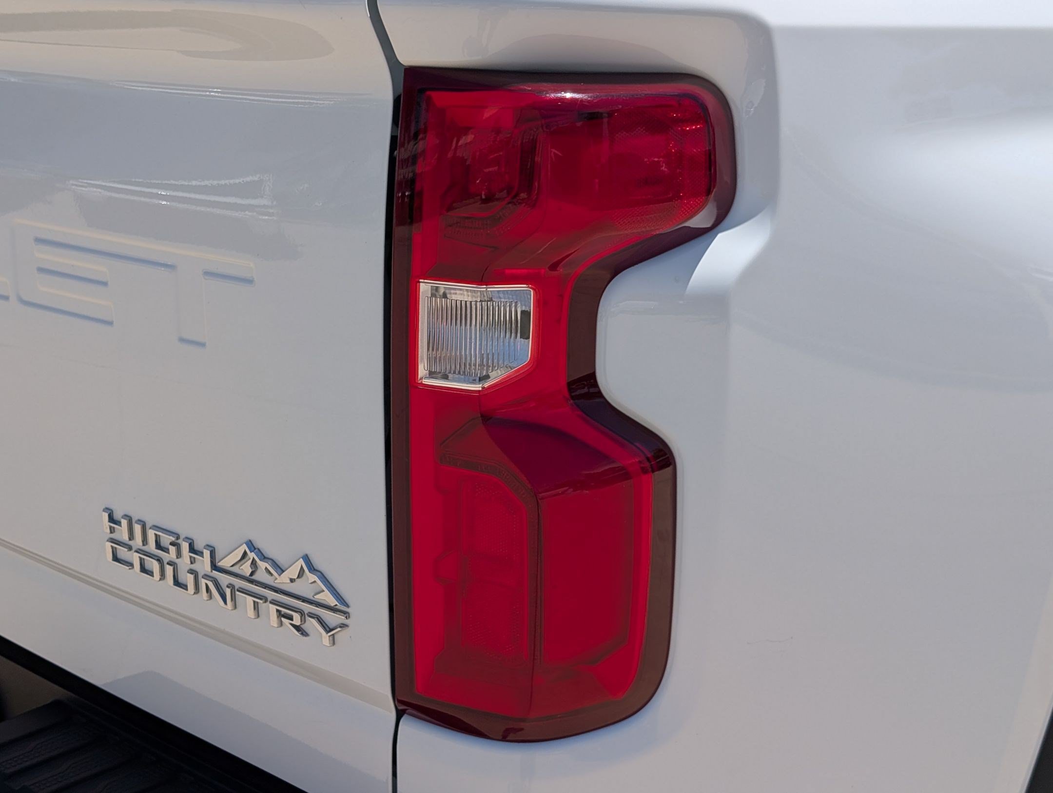 Certified 2022 Chevrolet Silverado 2500 High Country w/ Z71 Off-Road Package AWD/4WD image 12