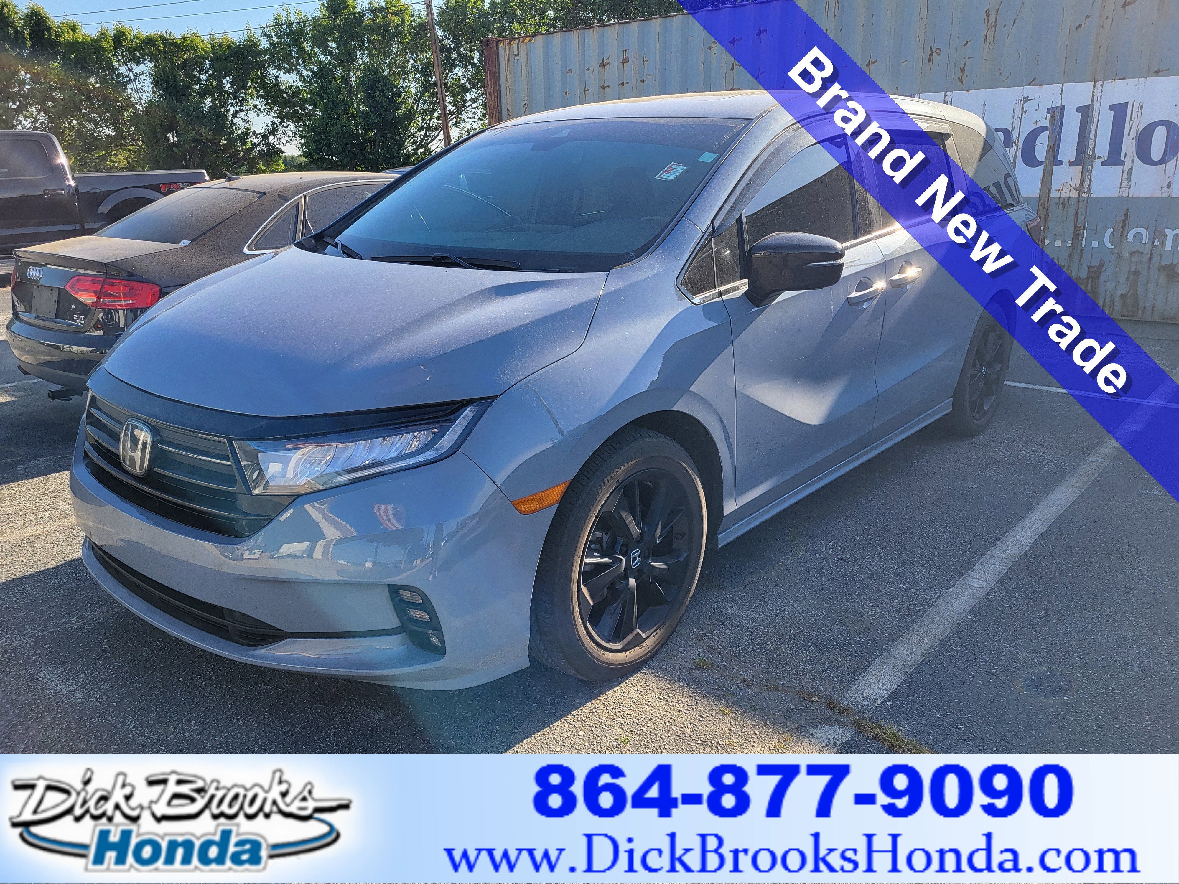 Used 2024 Honda Odyssey Sport image 1