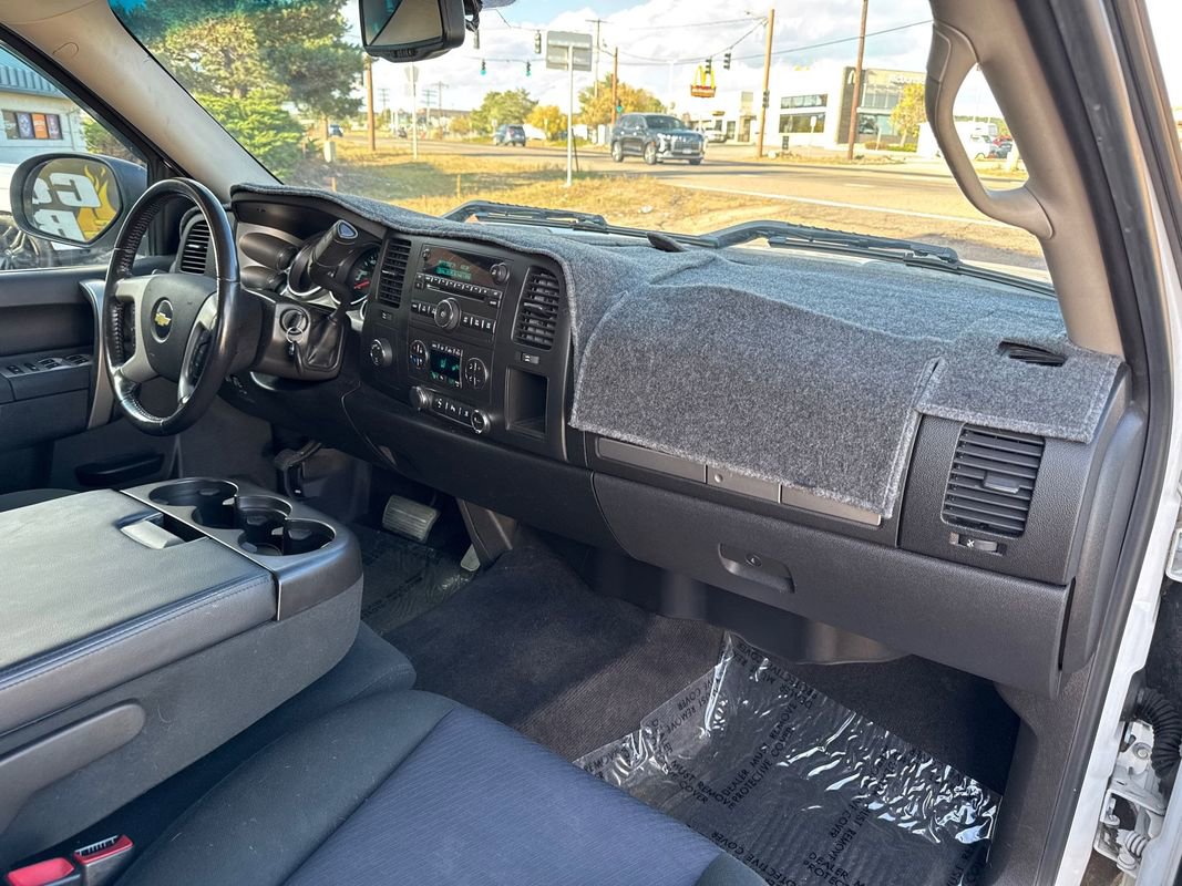 Used 2010 Chevrolet Silverado 1500 LT w/ Max Trailering Pack image 22