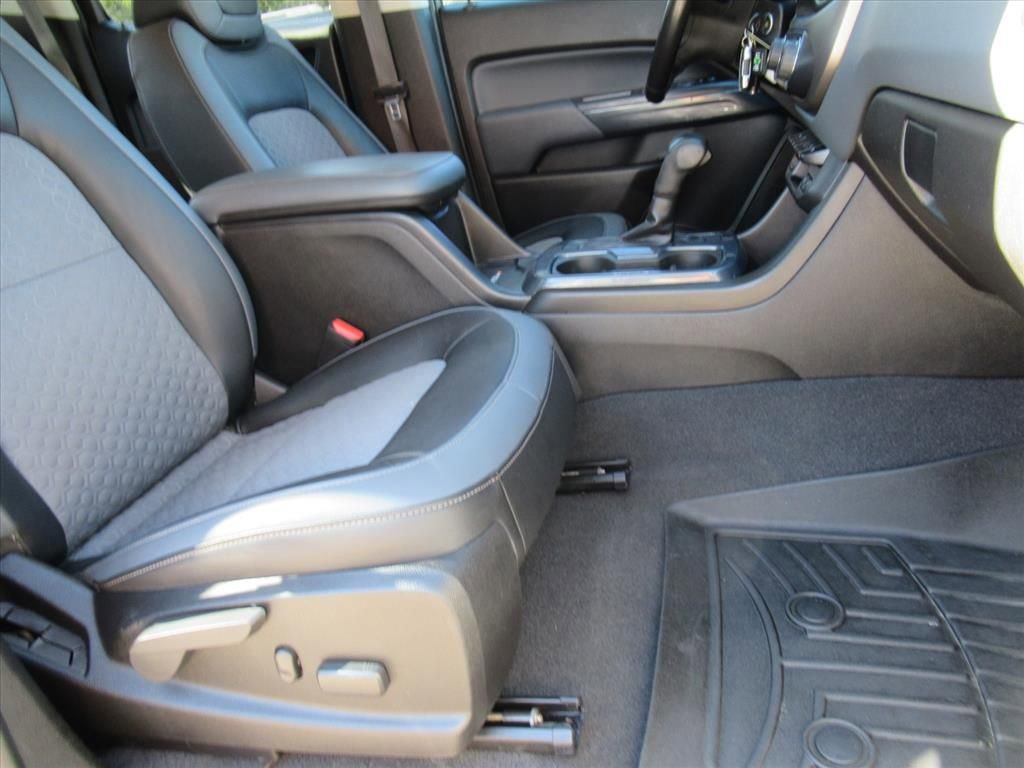 Used 2020 Chevrolet Colorado Z71 image 12
