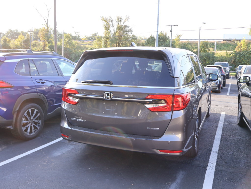 Used 2024 Honda Odyssey Touring image 7