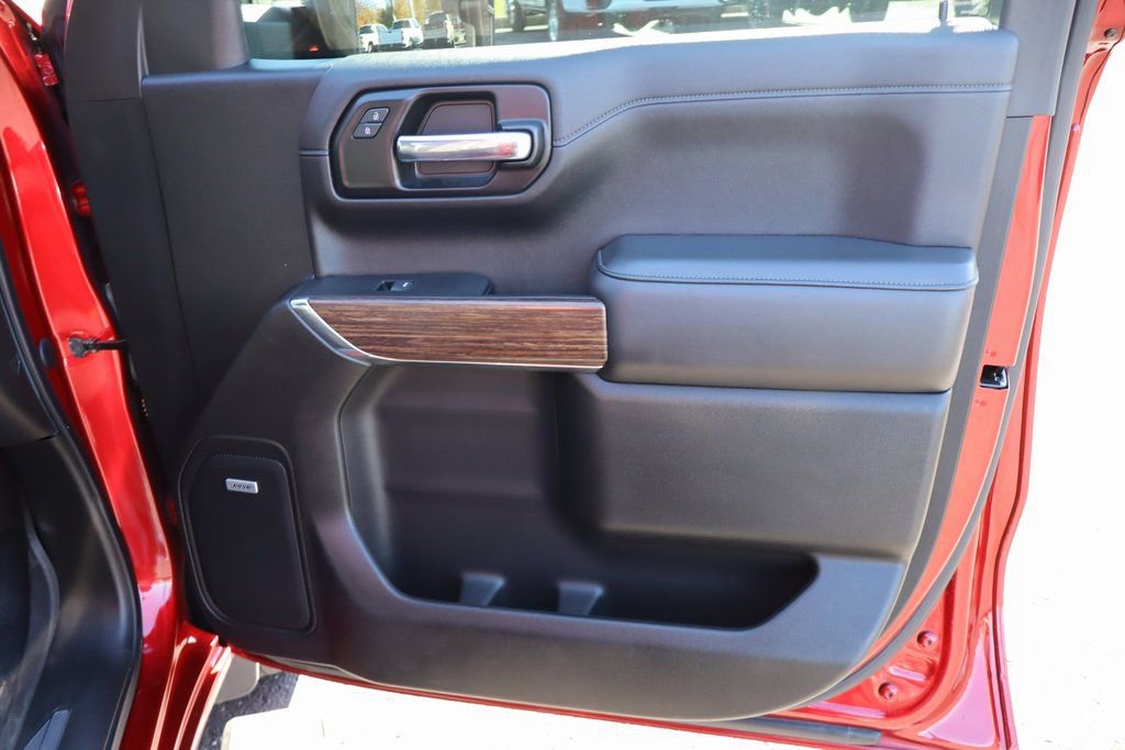 Used 2021 Chevrolet Silverado 1500 High Country w/ Technology Package image 27