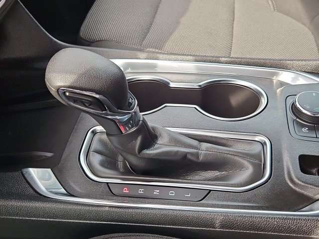 Used 2023 Chevrolet Traverse LT FWD image 15