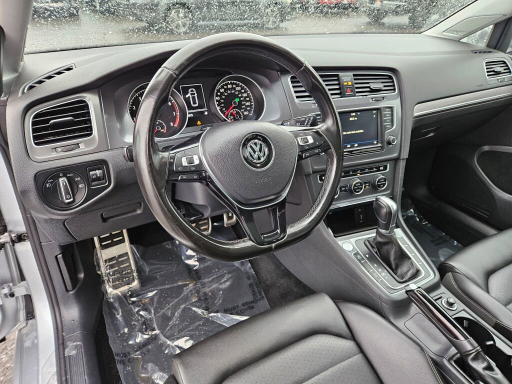 Used 2017 Volkswagen Golf Alltrack SE image 23
