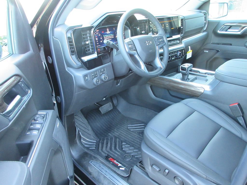New 2026 Chevrolet Silverado 1500 LT Trail Boss w/ Convenience Package II AWD/4WD image 14