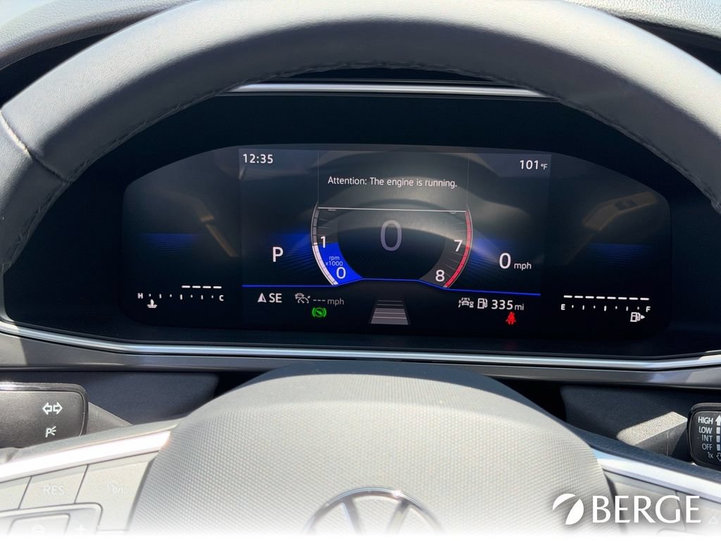 New 2026 Volkswagen Taos SE FWD image 18
