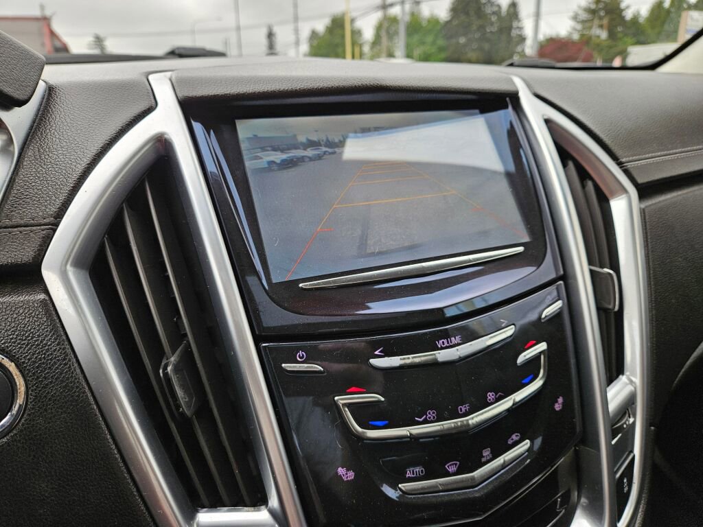 Used 2015 Cadillac SRX Luxury w/ Driver Awareness Package FWD image 27