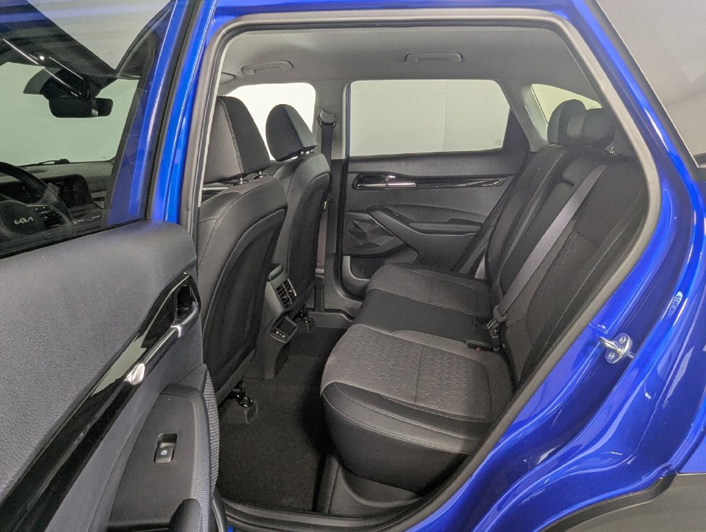 Used 2025 Kia Seltos S FWD image 22