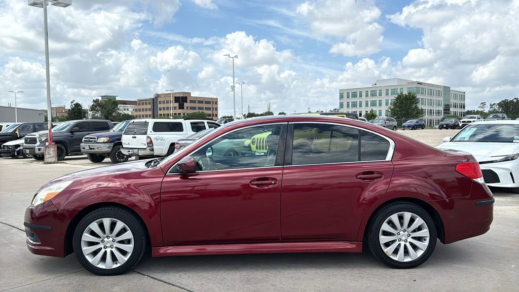 Used 2011 Subaru Legacy 2.5i Limited image 2
