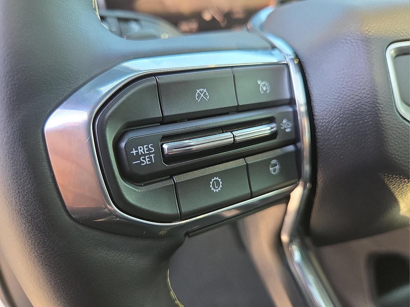 Used 2024 GMC Acadia Denali w/ Super Cruise Package AWD/4WD image 12