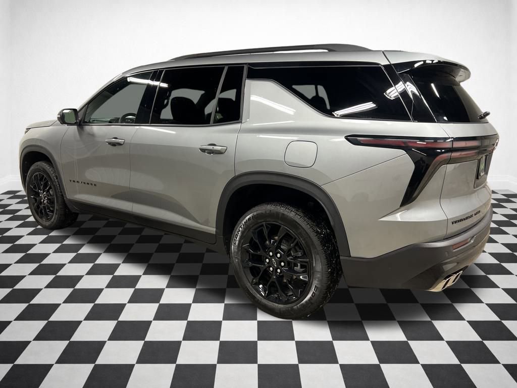 Certified 2024 Chevrolet Traverse LT w/ Midnight/Sport Edition image 7