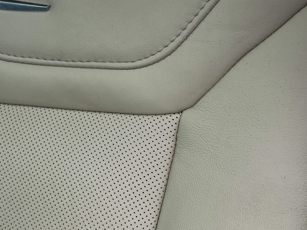 Certified 2023 Cadillac XT5 Premium Luxury w/ Technology Package FWD image 53
