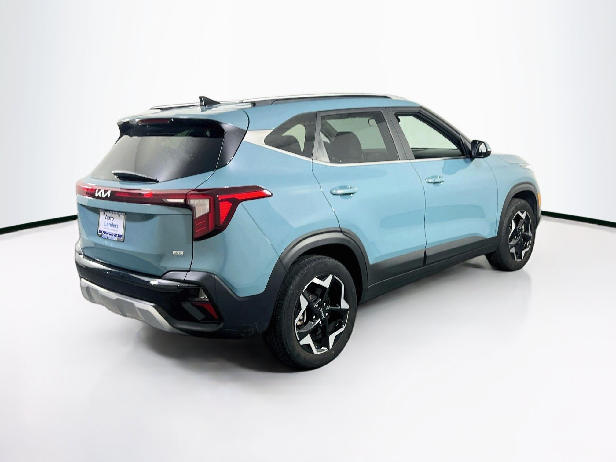 Used 2025 Kia Seltos EX AWD/4WD image 5