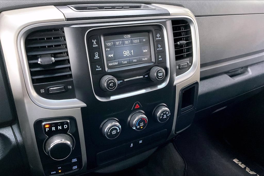 Used 2017 RAM 1500 Classic SLT AWD/4WD image 13